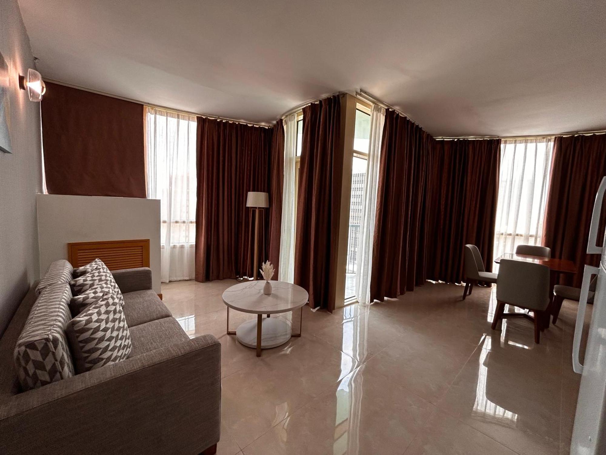 Galaxy Hotel St. Petersburg Extérieur photo
